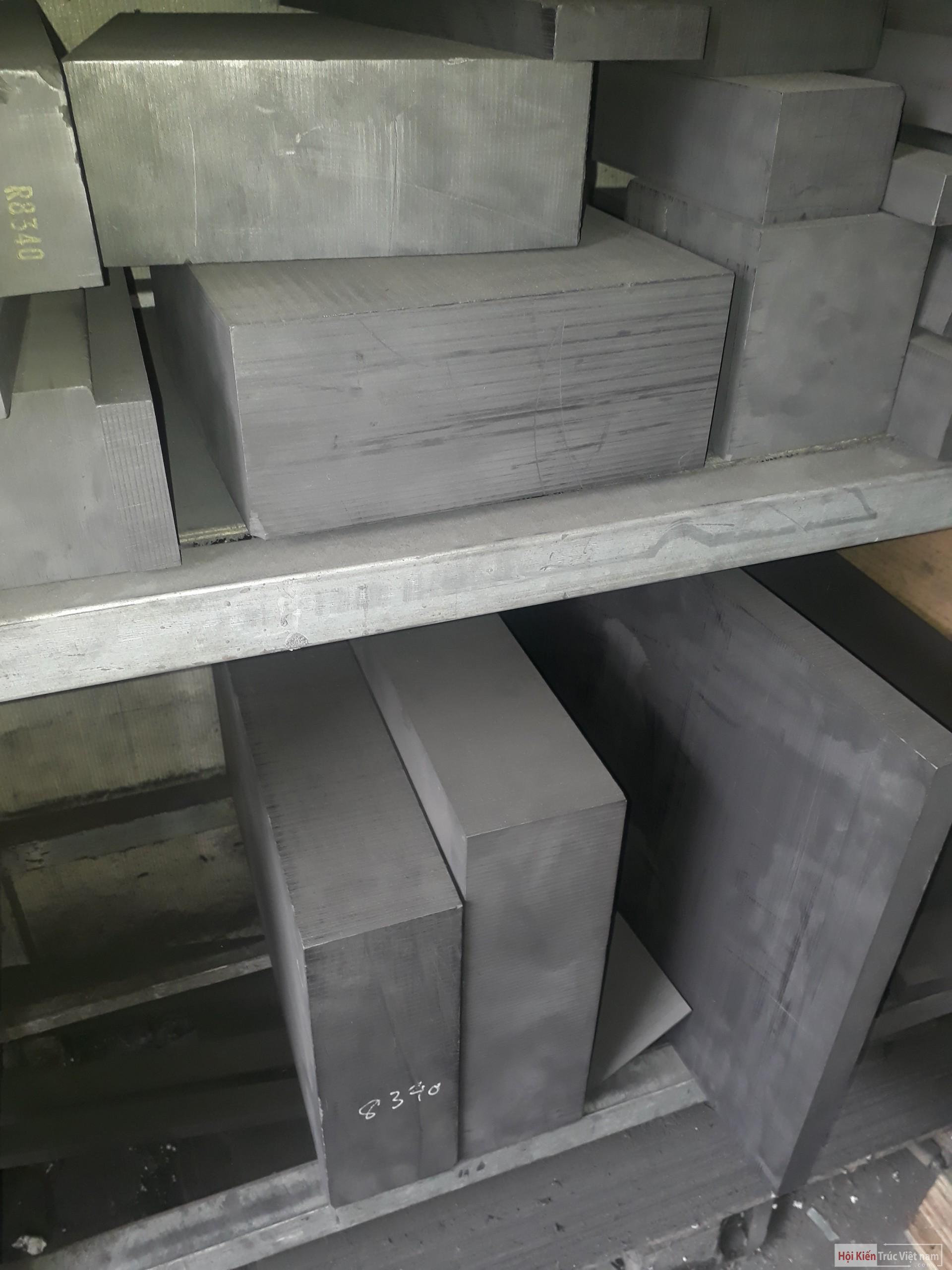Điện cực Graphite, bột Graphite bôi trơn,  vảy Graphite, điện cực xung EDM,điện cực bể mạ